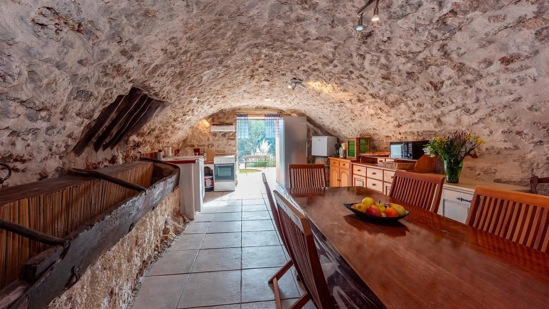 Le Pijouret - Appt Avec Piscine Privee Apartment Brignoles