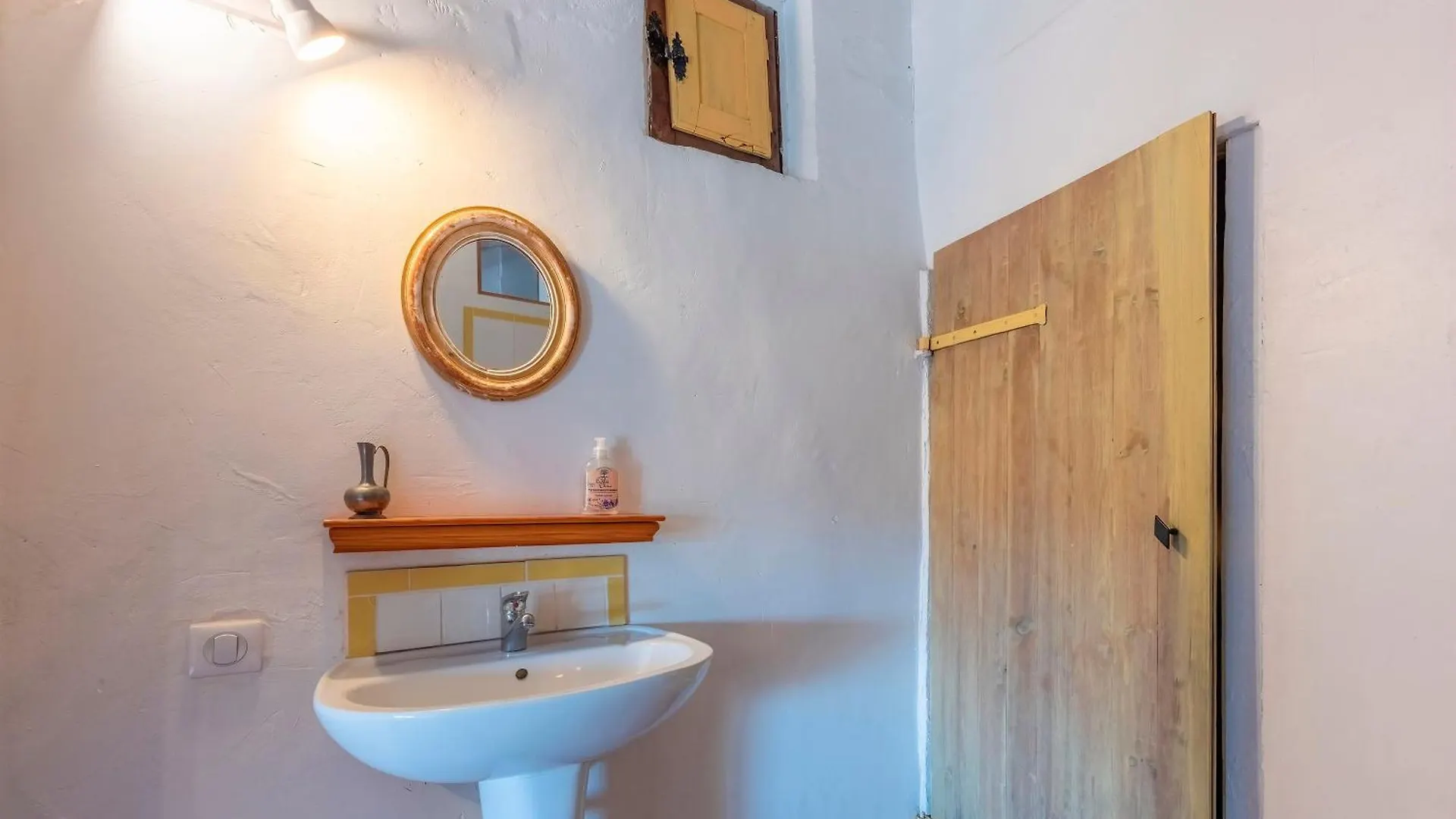 Le Pijouret - Appt Avec Piscine Privee Apartment Brignoles