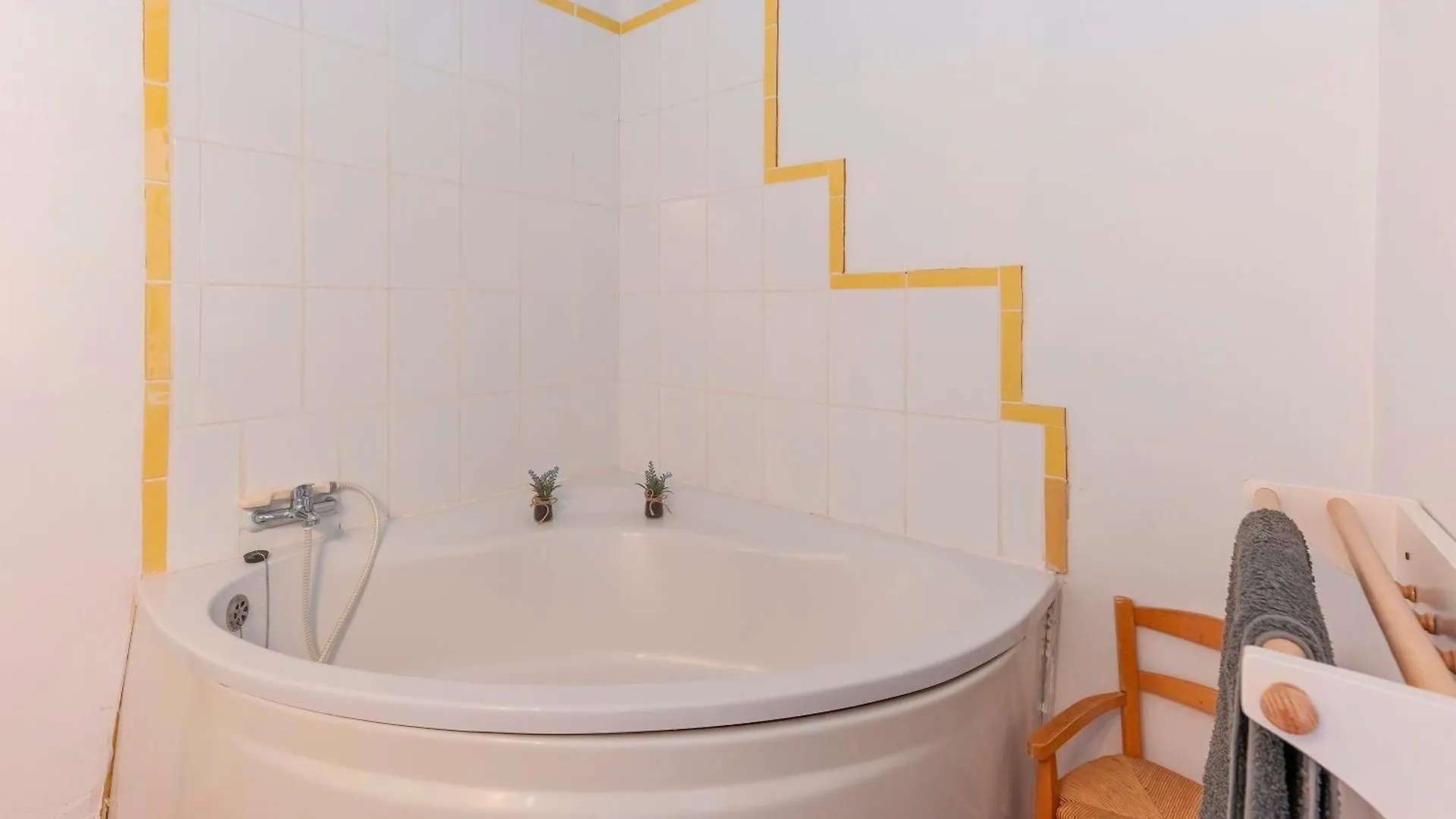 Le Pijouret - Appt Avec Piscine Privee Apartment Brignoles