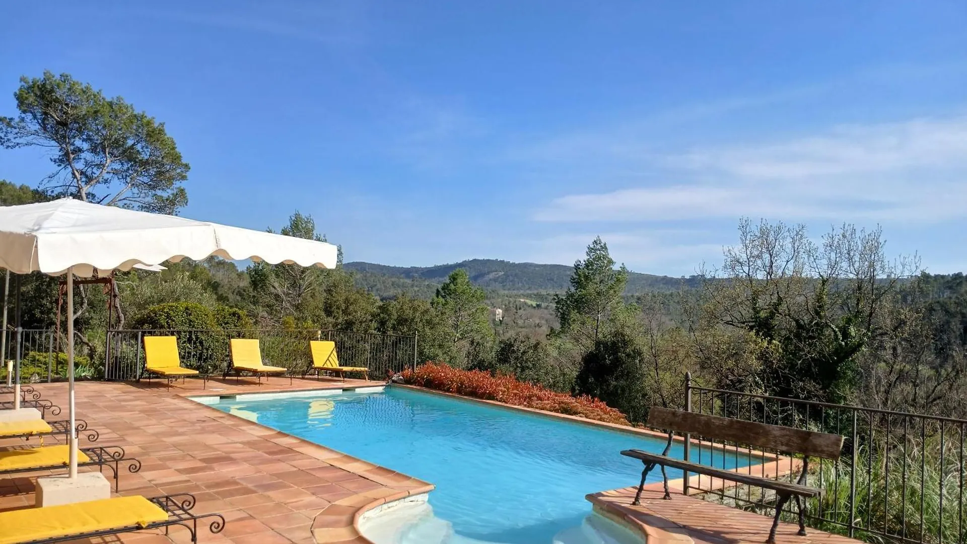 Le Pijouret - Appt Avec Piscine Privee Apartment Brignoles