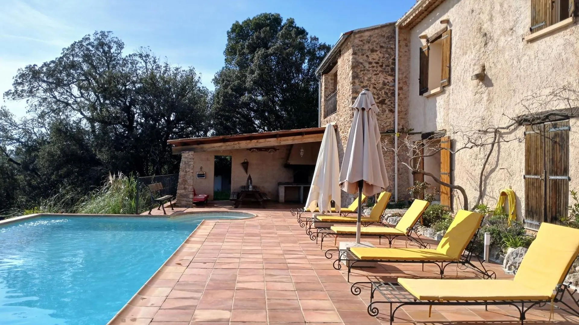 Le Pijouret - Appt Avec Piscine Privee Apartment Brignoles